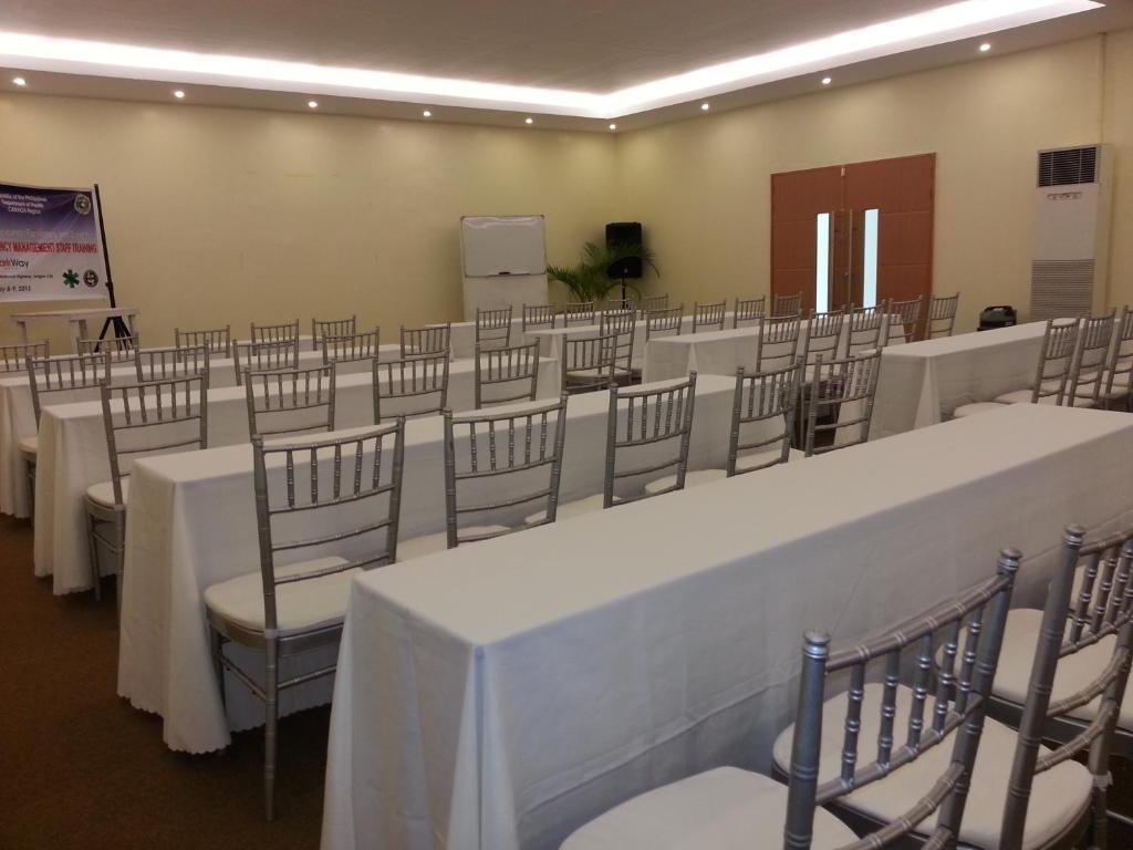 Parkway Hotel Surigao Exterior foto